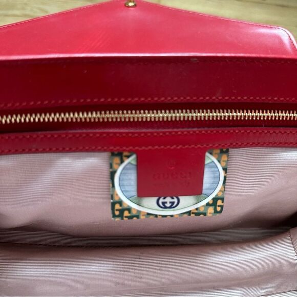Gucci Med Rajah Red Shoulder Bags - Picture 9 of 16